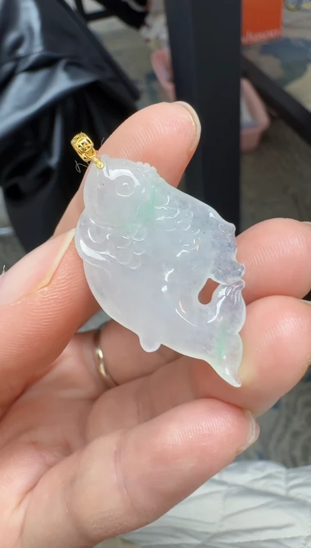 【闪购商品】翡翠颈饰18K金镶嵌缅甸翡翠A货吊坠