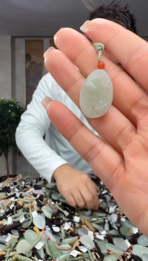 颈饰未镶嵌和田玉拍一发一多样性发货