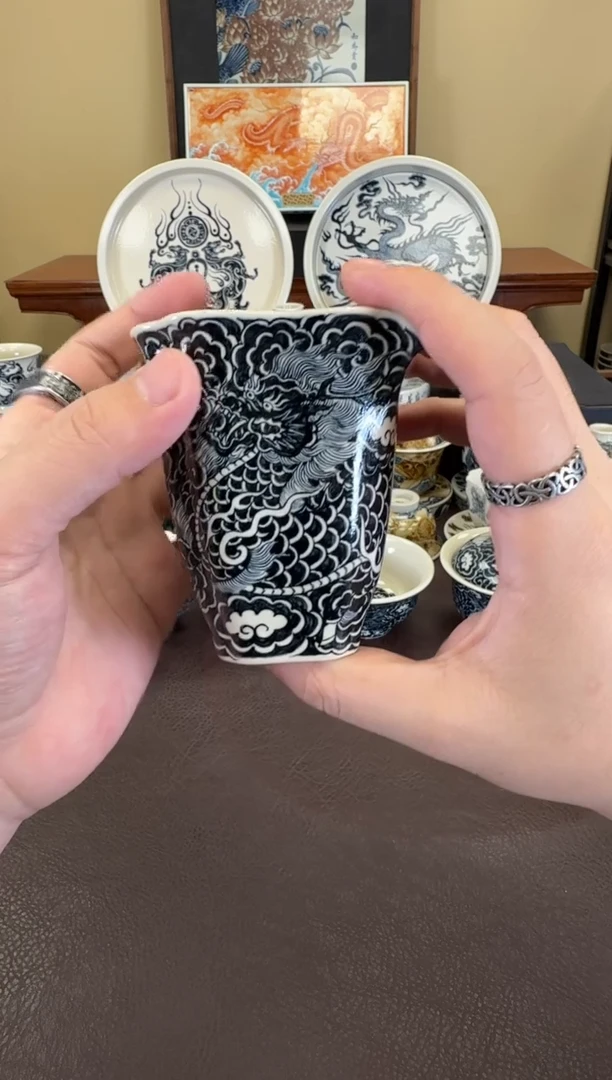 二号釉云墨麒麟公道杯