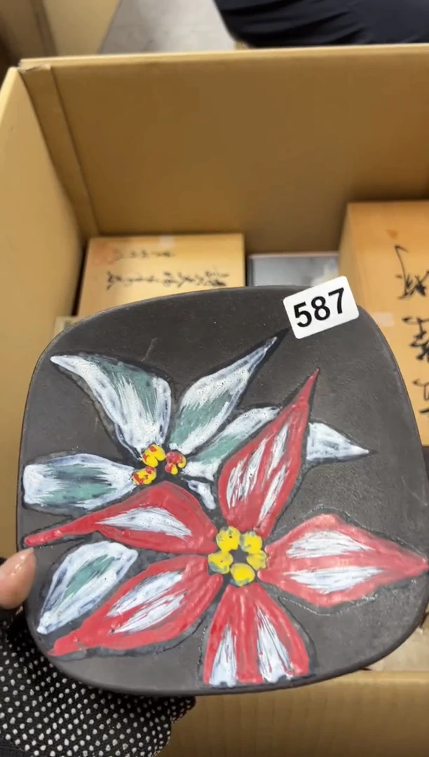 瓷片S****r587中古商品谨慎参拍
