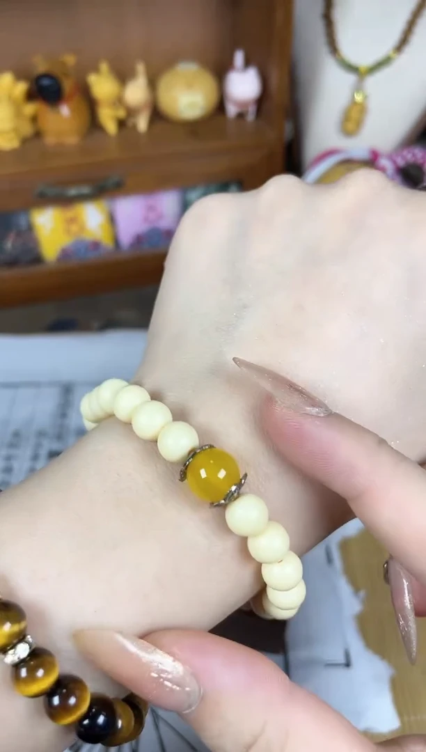 非洲檀香手串/手链菩提木质玉石手串/多发性其一/不带盒子