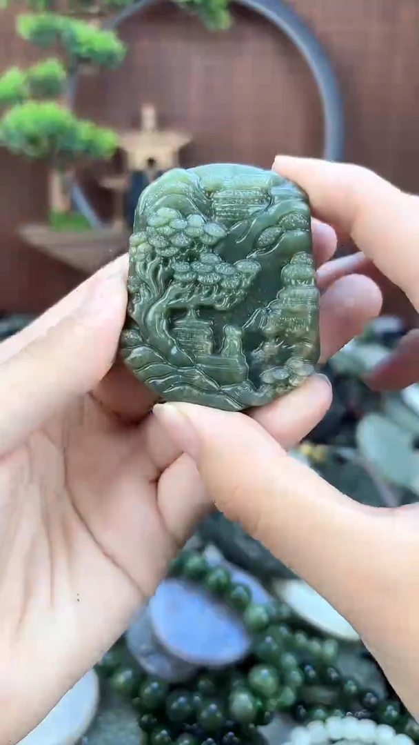 和田玉未镶嵌颈饰1