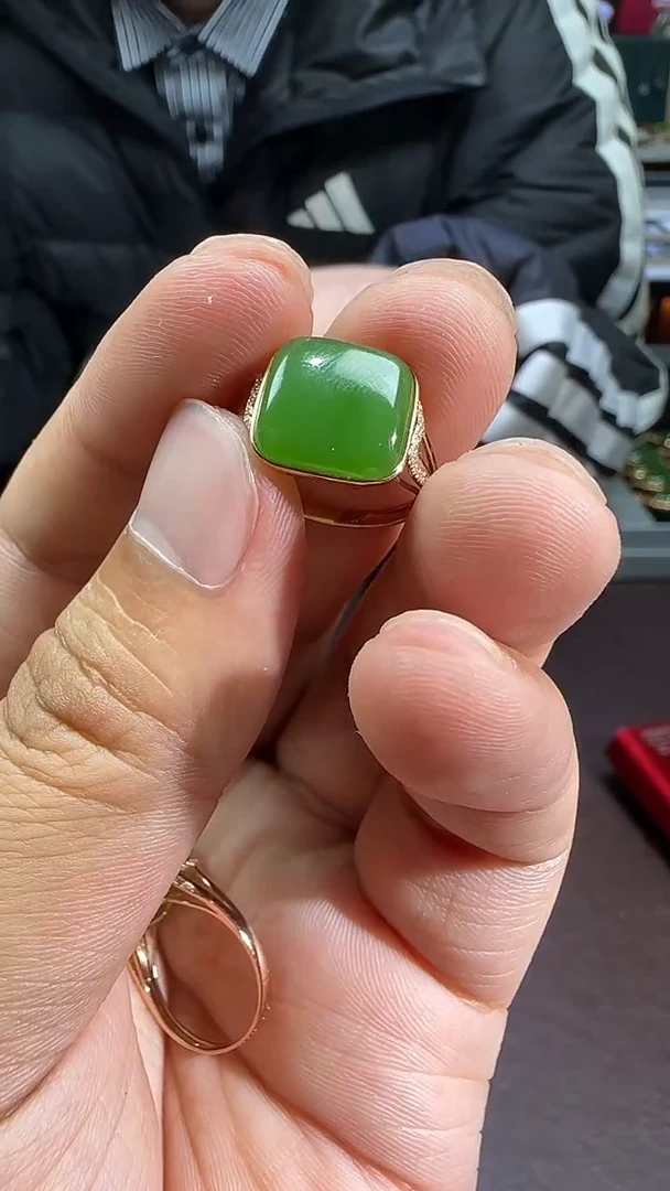 18K金镶嵌和田玉挂件【陆1218】94 5512 多样性发其一