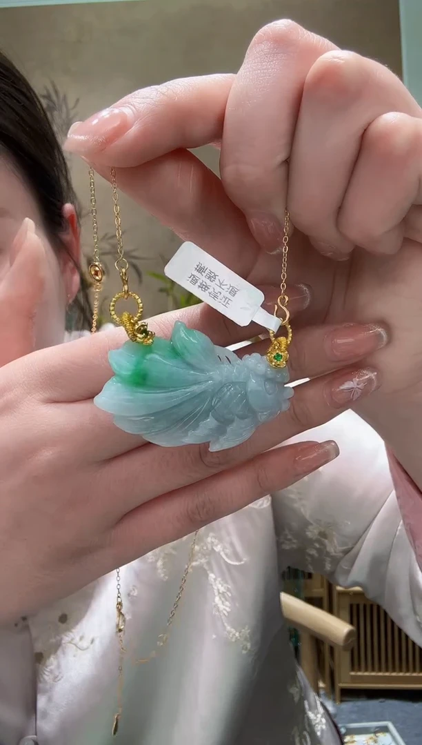 【闪购商品】翡翠颈饰未镶嵌吊坠