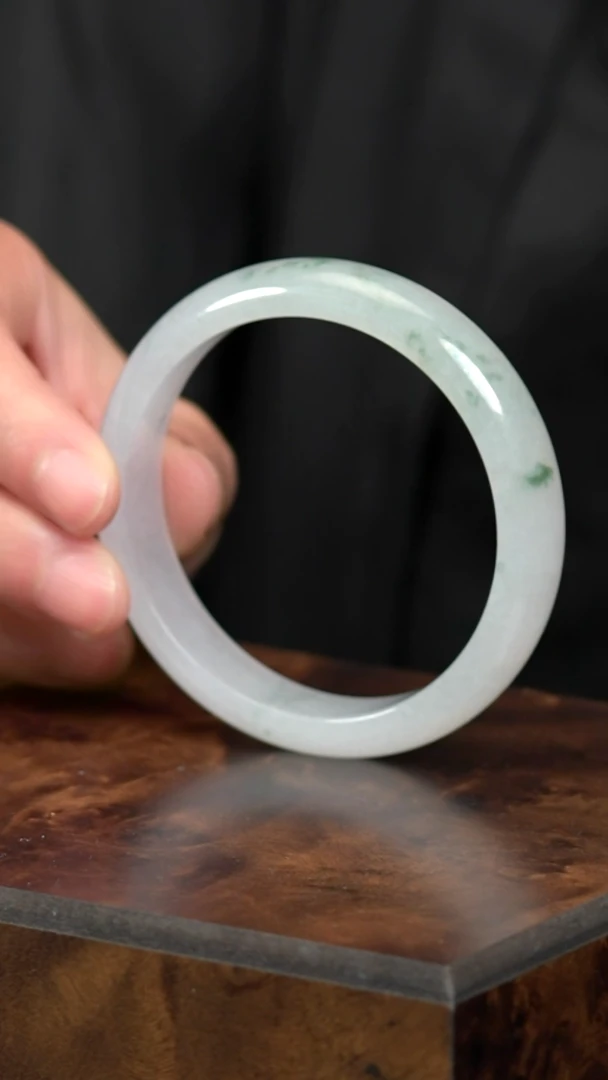 翡翠手镯未镶嵌翡翠平安镯