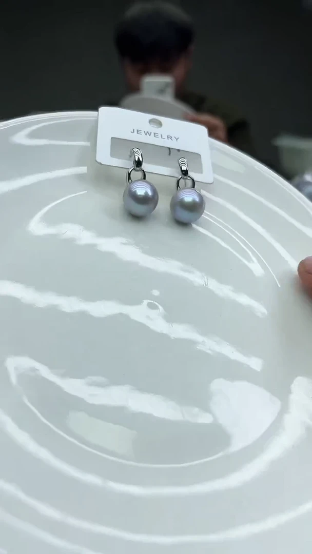未镶嵌耳饰淡水珍珠灰色系耳饰