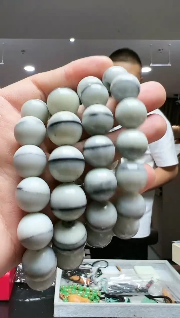 多样性发货其中发一