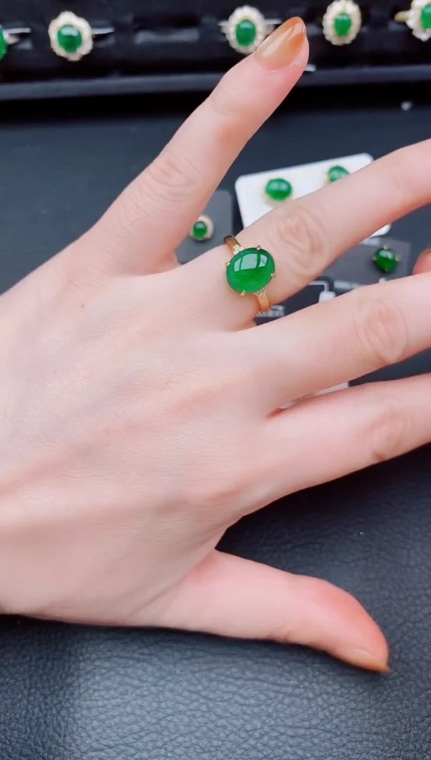 【闪购商品】翡翠戒指银S925镶嵌天然a货翡翠380