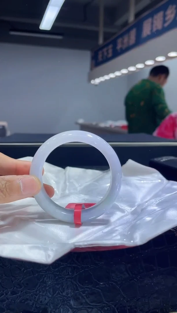 未镶嵌手镯翡翠7