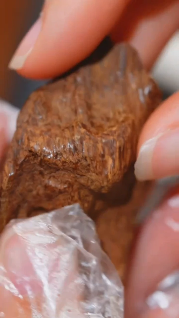 沉香沉香碎屑富森红土沉水12.9克