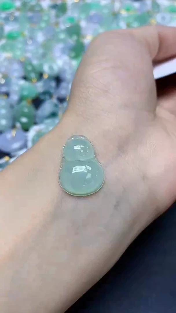 翡翠未镶嵌颈饰天然缅甸翡翠A货