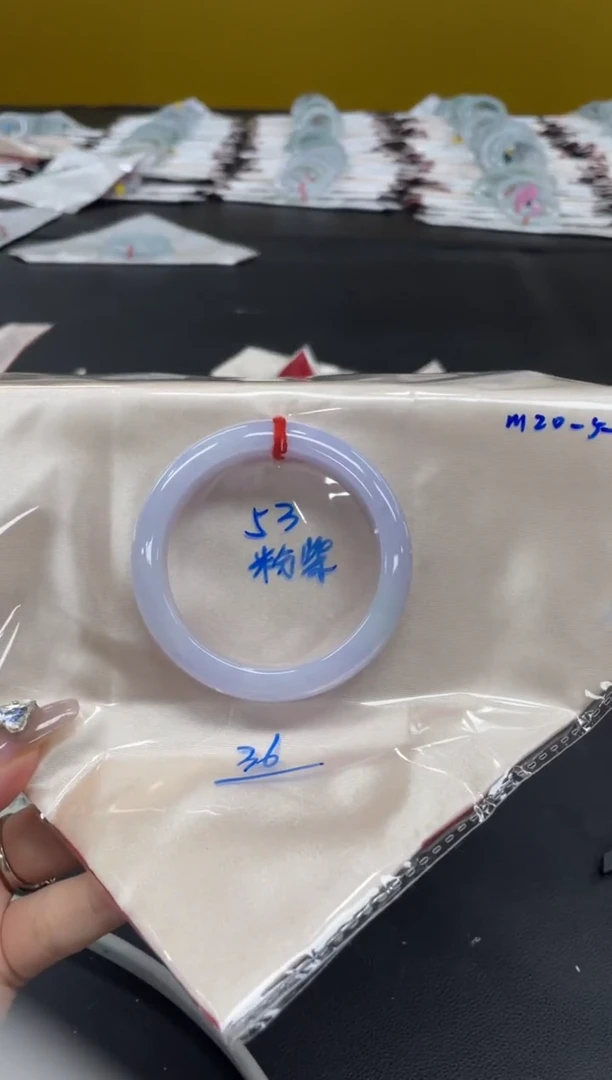 未镶嵌手镯翡翠翡翠手镯