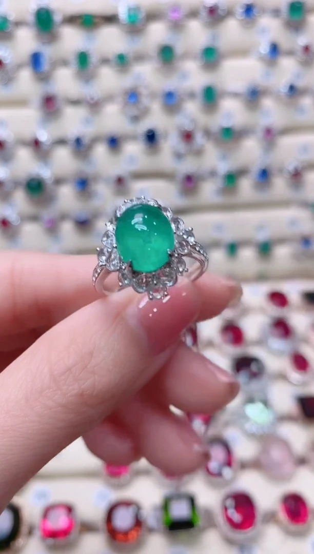 【闪购商品】祖母绿18K金戒指18K金镶嵌.