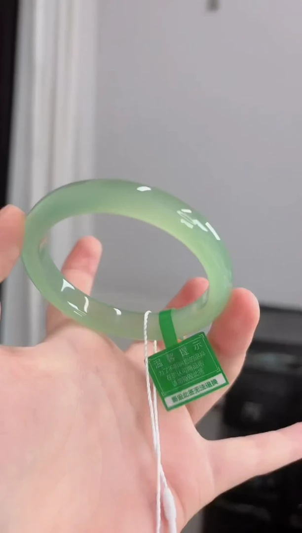 手镯玛瑙/玉髓未镶嵌56圈