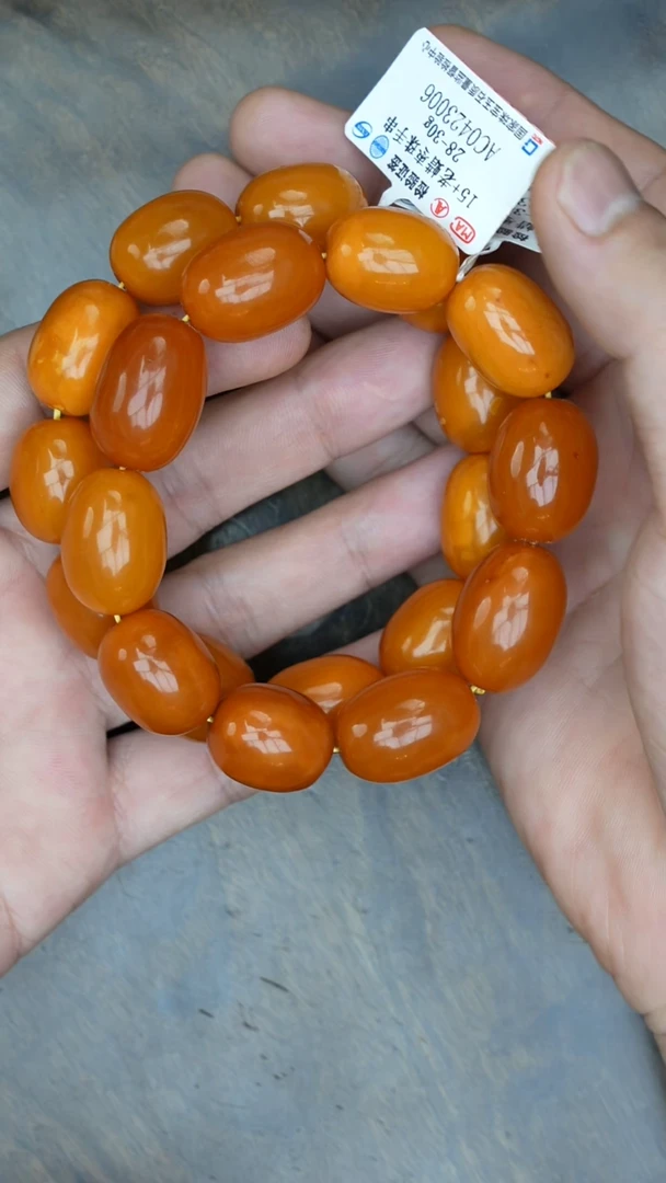 【闪购商品】琥珀裸石未镶嵌老蜡枣珠手串多样性发其一
