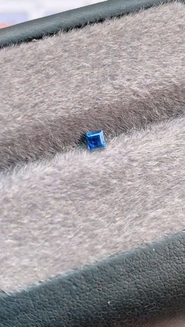 裸石蓝宝石糖****༊0.28-卡3mm-9.9天然蓝宝石
