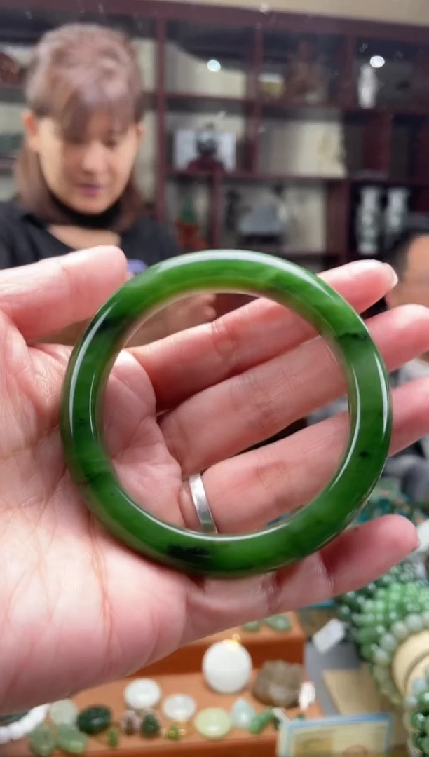 未镶嵌手镯和田玉（碧玉）诺**麻和田玉碧玉手镯57mm