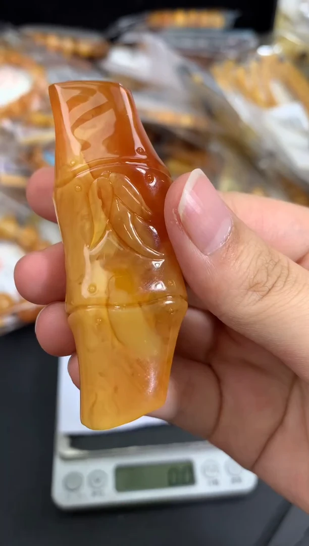 蜜蜡未镶嵌珠宝奇石1