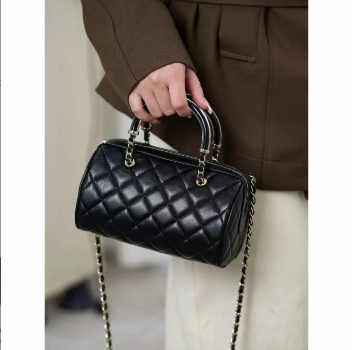 W   TR-原创小众设计款--黑色波士顿保龄球  手提斜挎包-底长18.5