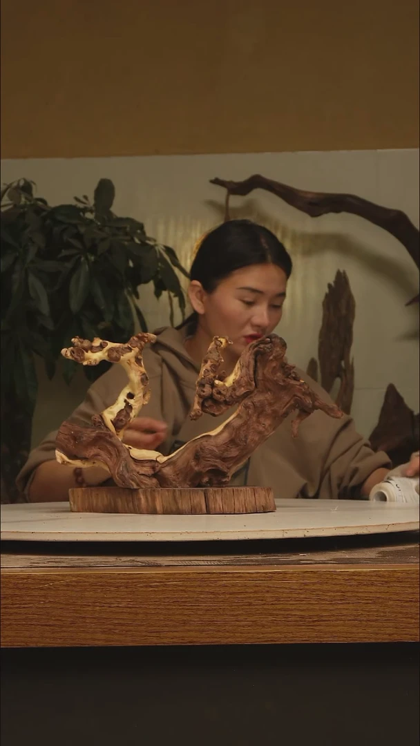 木袁**此金丝红木187