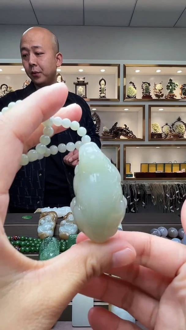 【闪购商品】和田玉颈饰未镶嵌苏