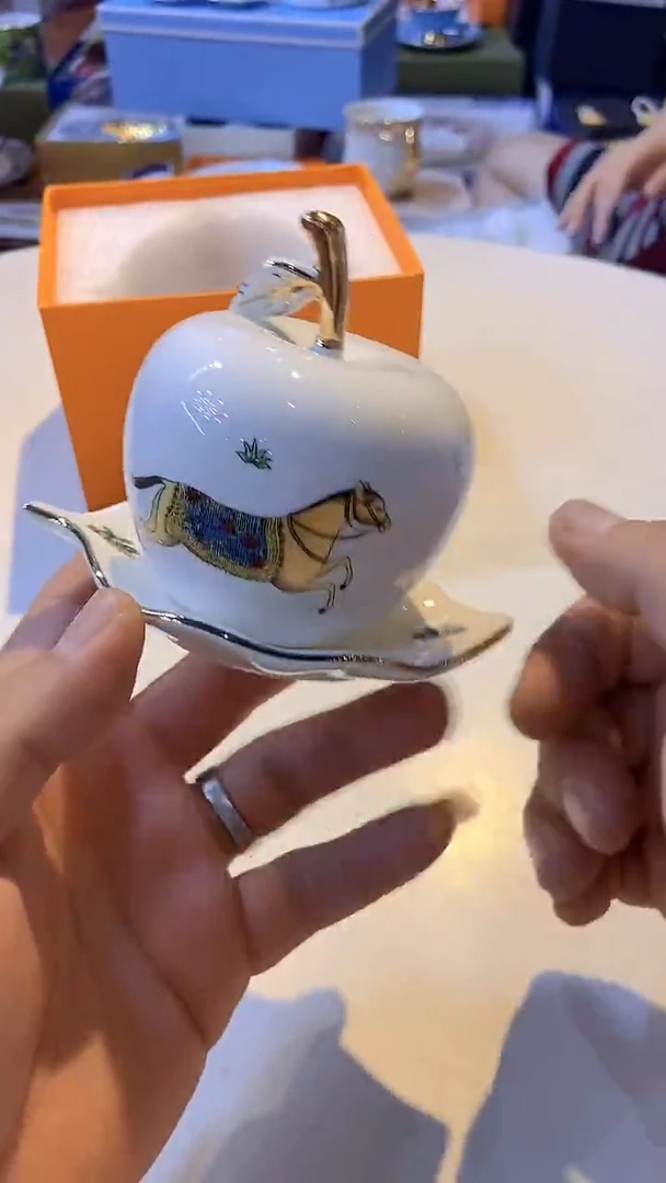 杯鸿辉家品牌瓷器，京东包邮！