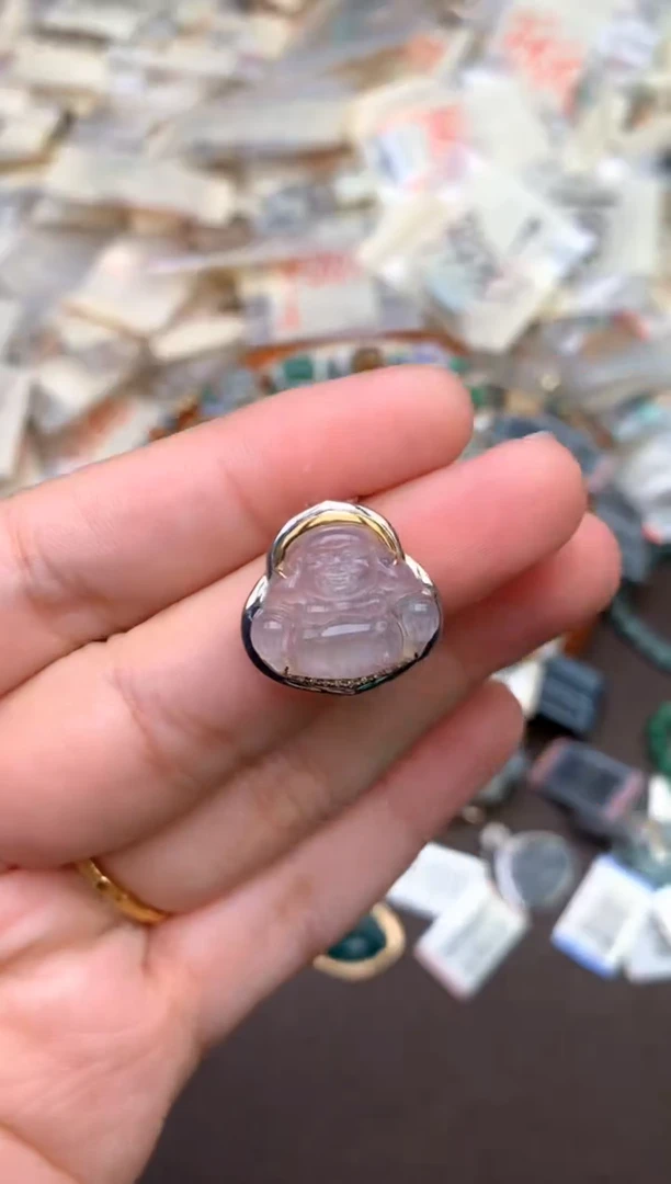 18K金镶嵌挂件翡翠—