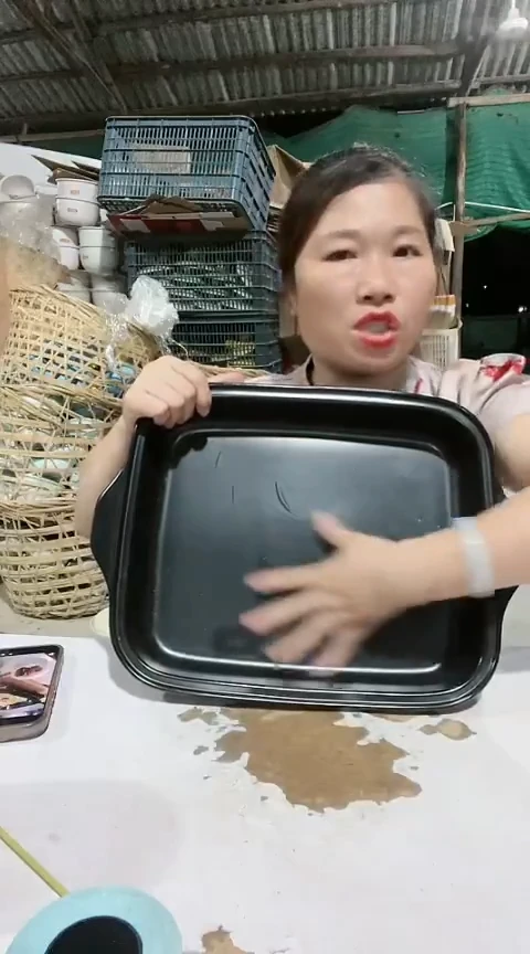 瑕疵黑色长方大烤盘