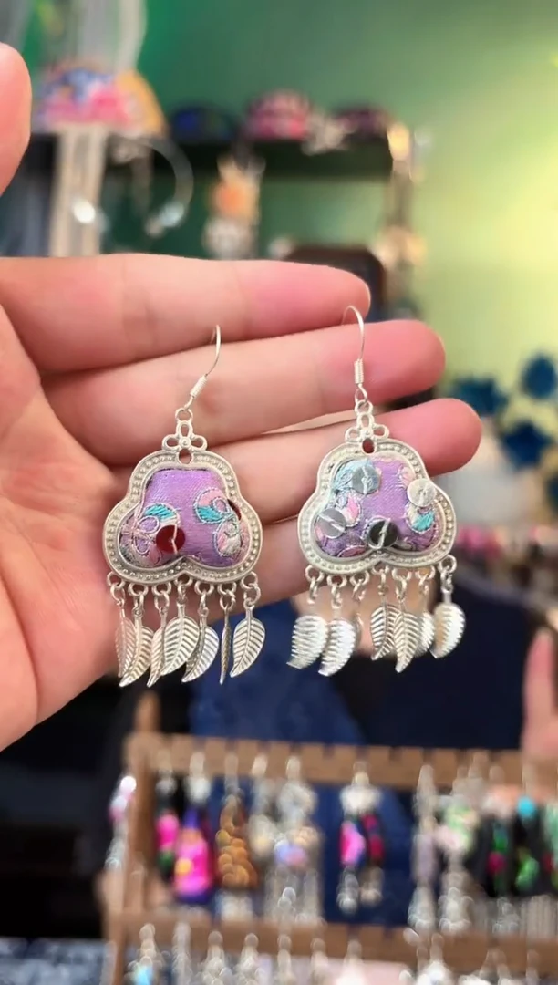 织绣彩云南阁非遗老绣饰品078