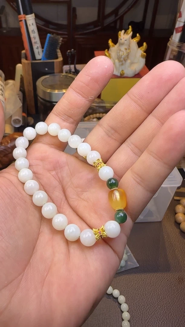 手链未镶嵌和田玉和田玉单圈8mm设计款