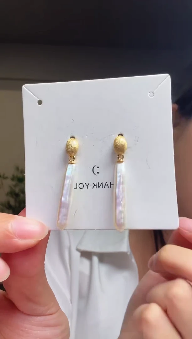 水晶摆件未镶嵌耳钉