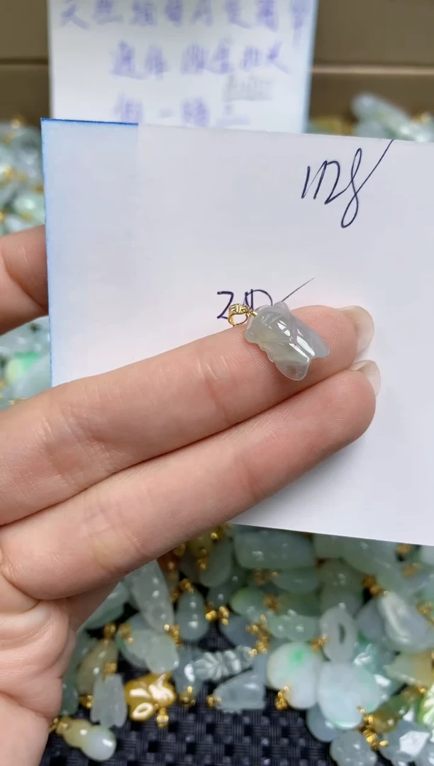 【闪购商品】翡翠颈饰18K金镶嵌天然缅甸A货翡翠