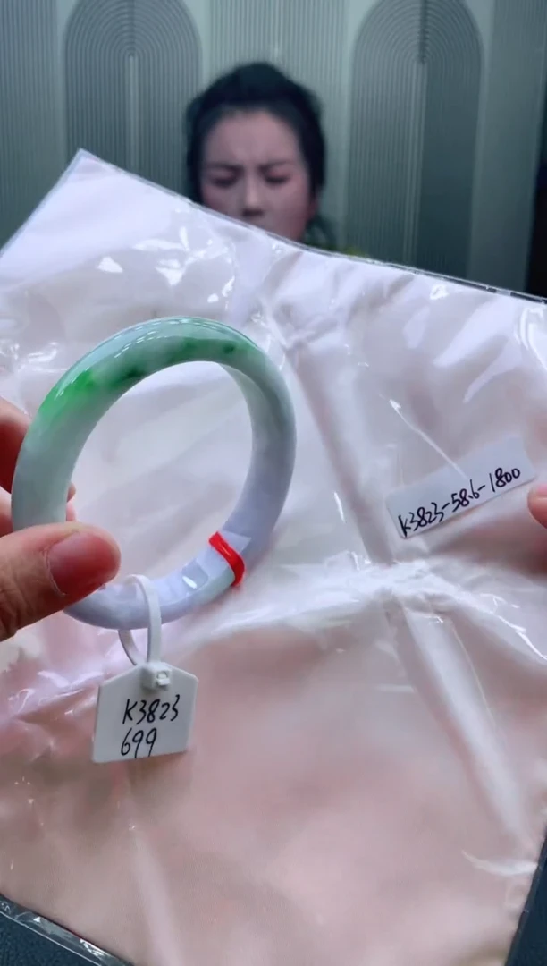 未镶嵌手镯翡翠58+