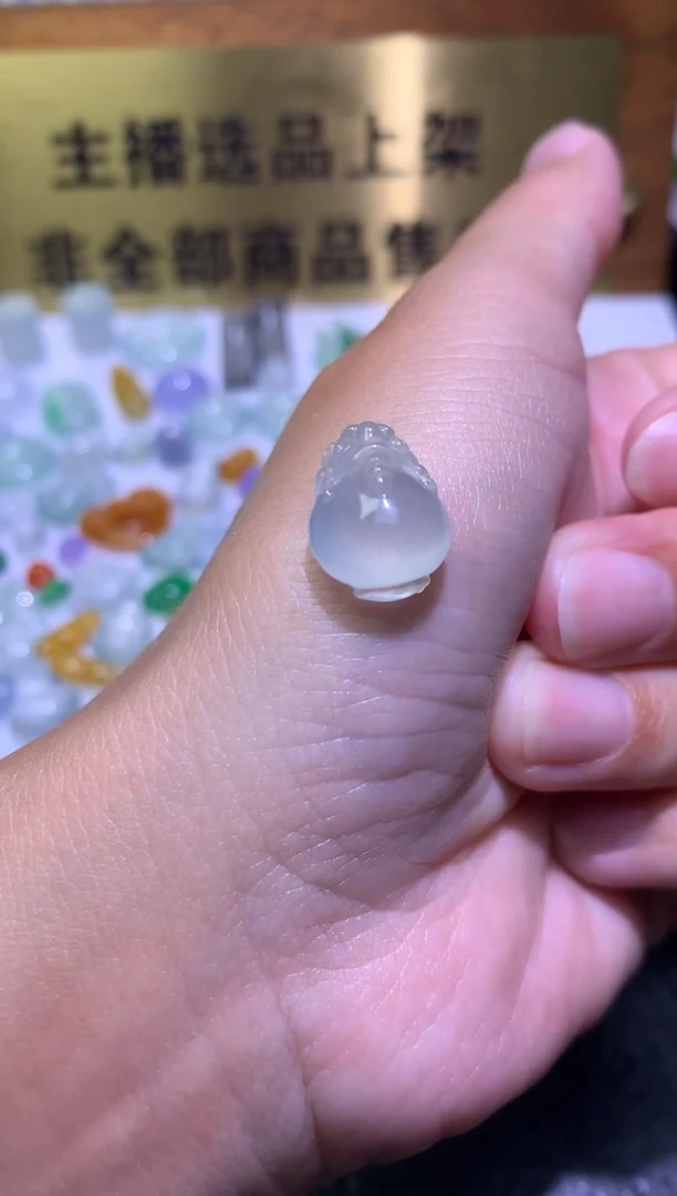 未镶嵌定制翡翠毛货