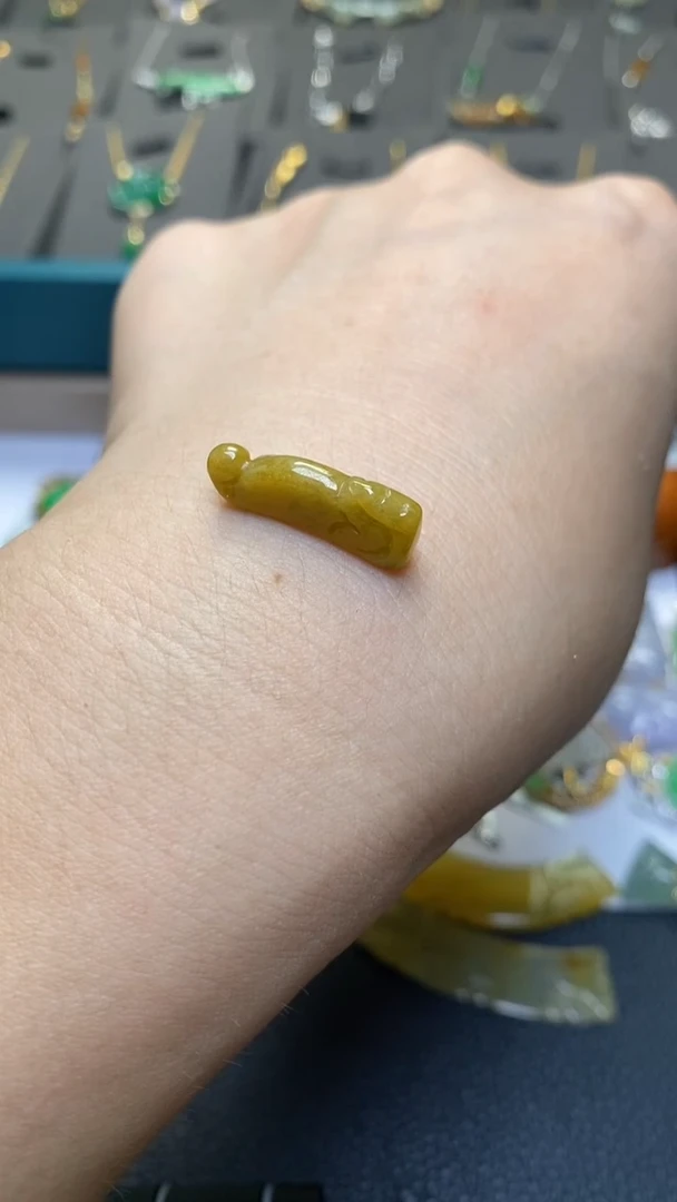 颈饰未镶嵌翡翠净货40410