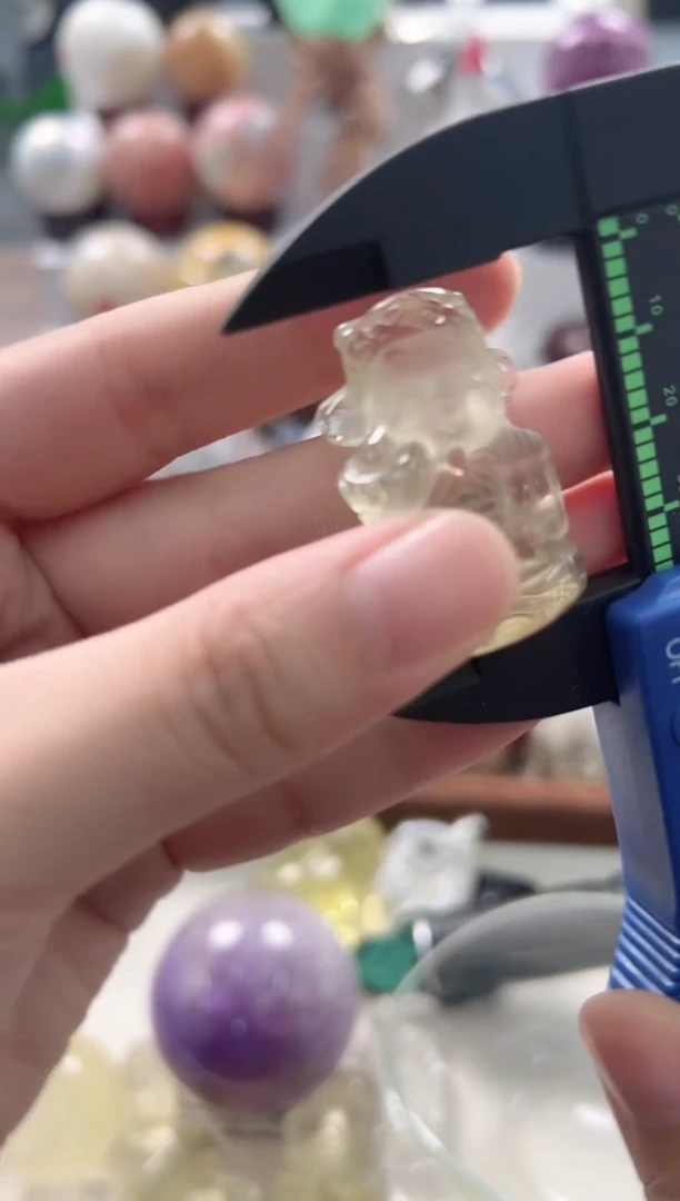 未镶嵌珠宝半成品水晶M058
