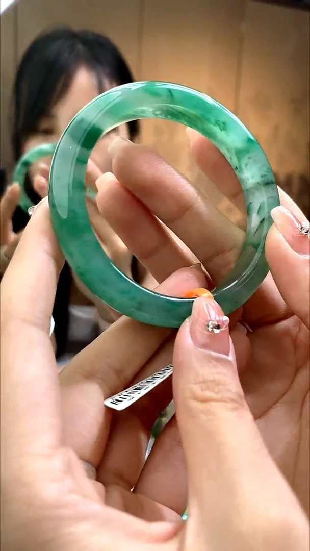 石英质玉手镯未镶嵌00000018