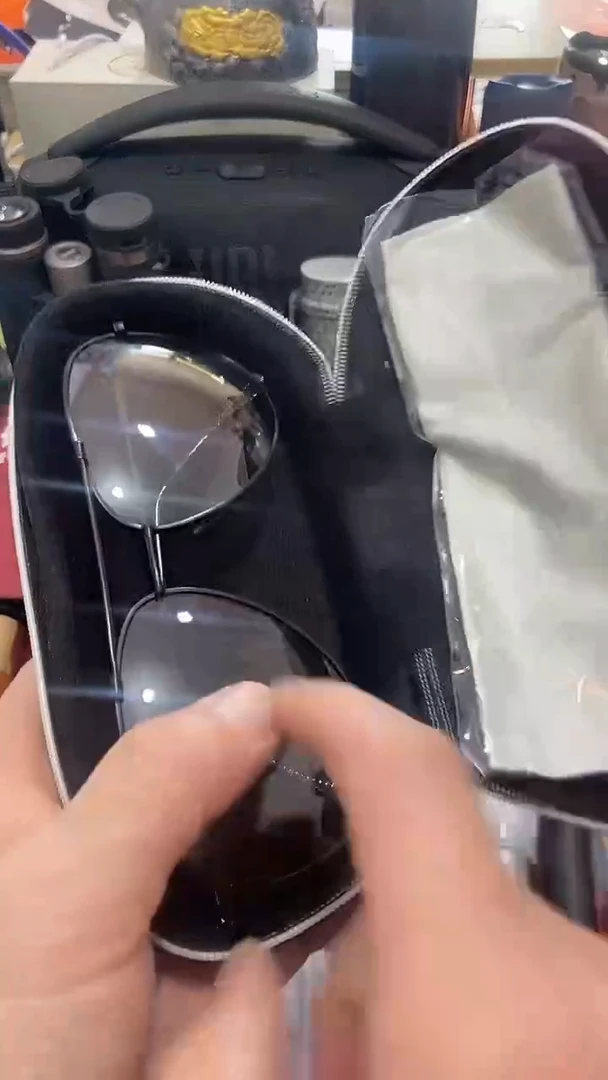 瓷片闪购商品 如图所示