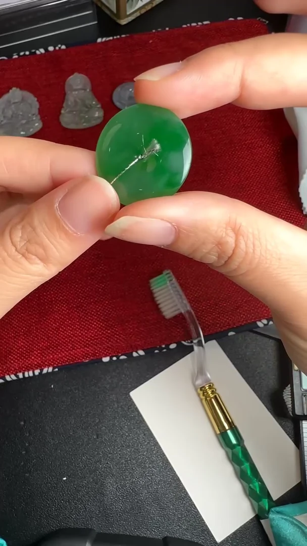 【闪购商品】翡翠颈饰未镶嵌定金