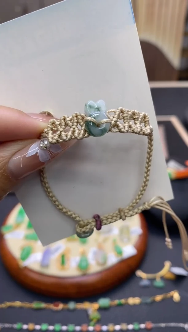 【闪购商品】翡翠颈饰未镶嵌净货12343