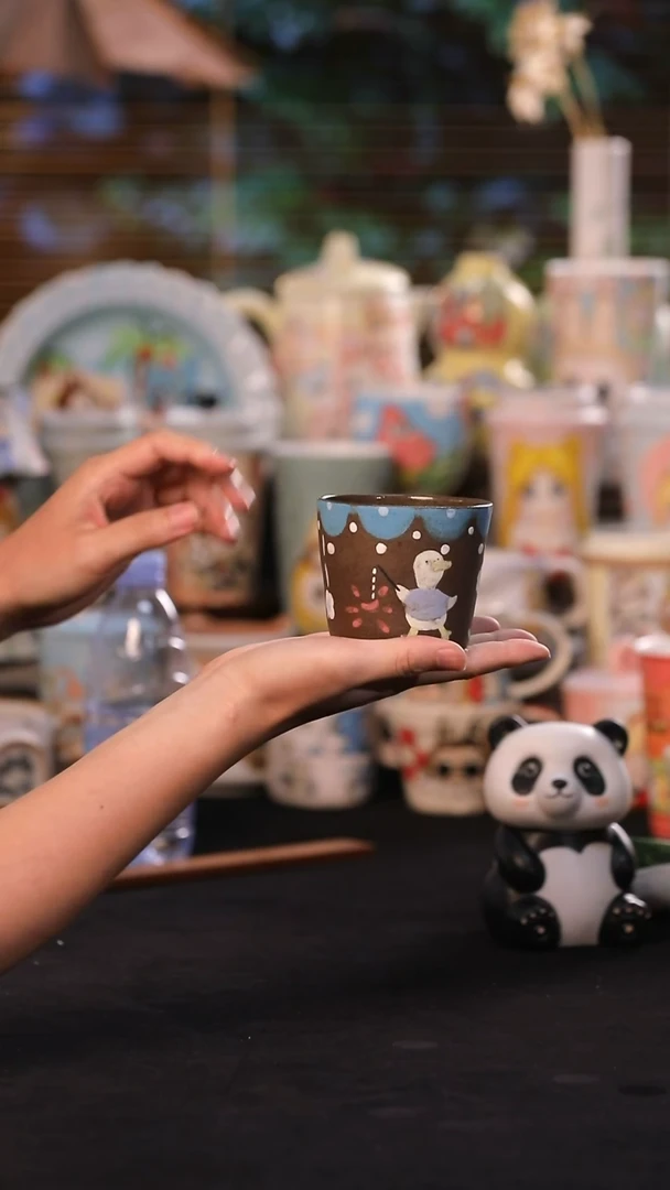 其他景德镇设计师手绘款瓷器