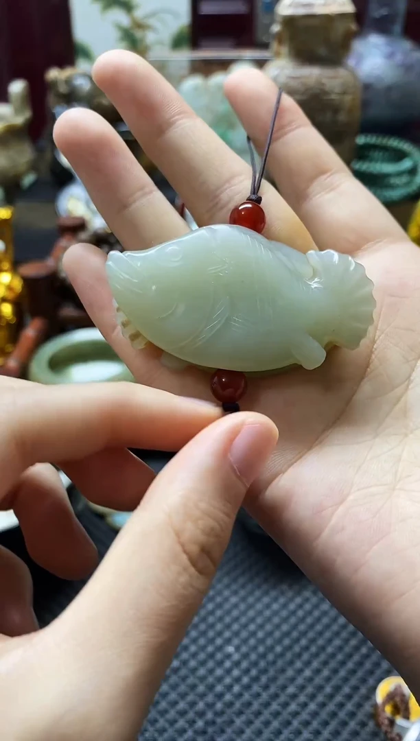 未镶嵌和田玉挂件鱼