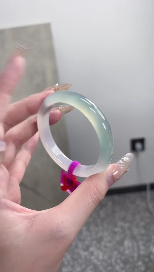 【闪购商品】玛瑙/玉髓手镯未镶嵌51-52圈 需要包容