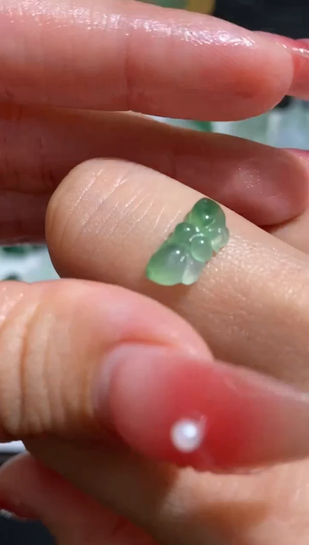 未镶嵌定制翡翠翡翠毛货~