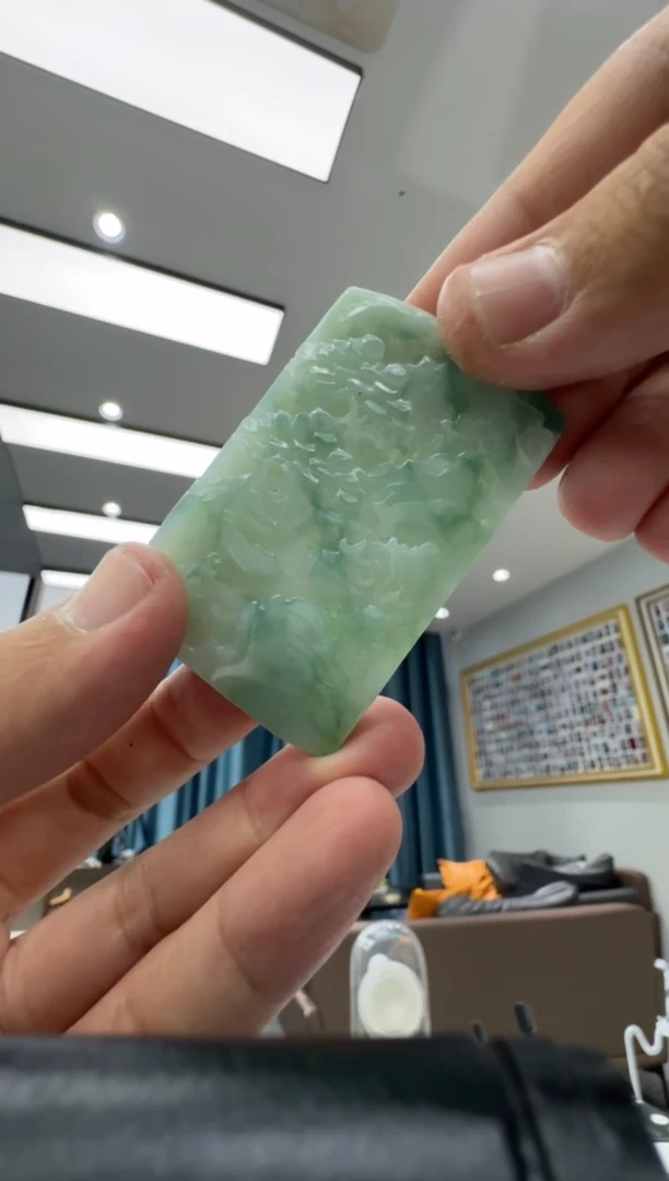 颈饰未镶嵌翡翠天然翡翠A货孤品一件