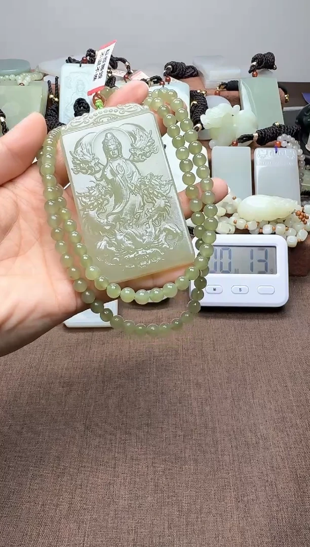 颈饰未镶嵌和田玉1