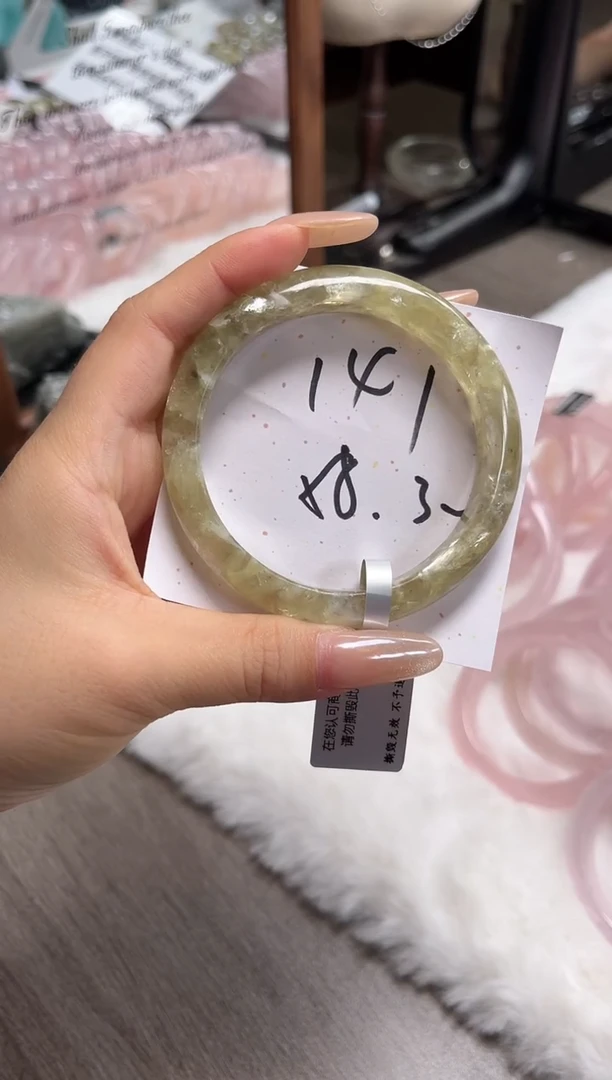 未镶嵌手镯水晶141(清仓默认包容)