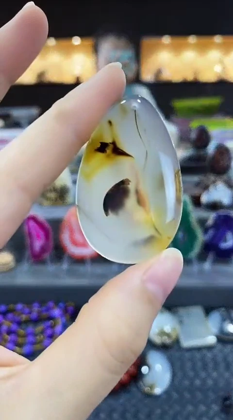 未镶嵌颈饰玛瑙/玉髓大***妈玛瑙