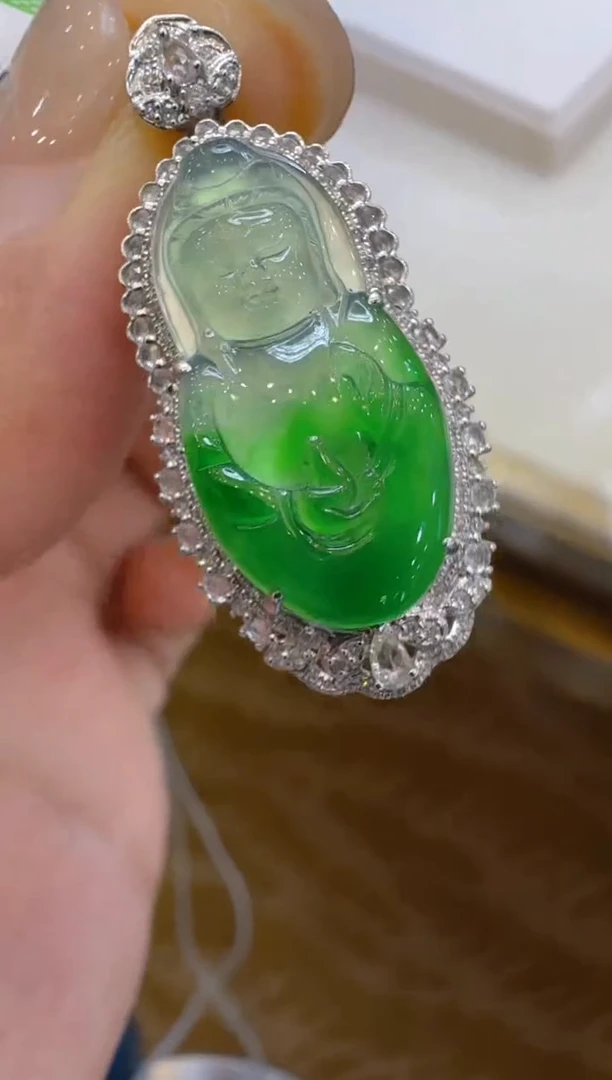 吊坠(不含链)18K金镶嵌翡翠多样性团购发一件