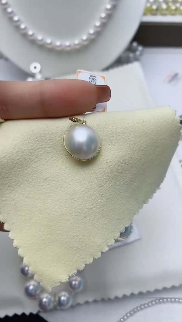 【闪购商品】拼合珍珠（马贝珠）颈饰18K金镶嵌W99